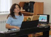 Онлайн – занятие по классу фортепиано. Проводит музыкальный руководитель отделения социальной реабилитации и психолого-педагогической помощи Ковтонюк Евгения Владимировна.